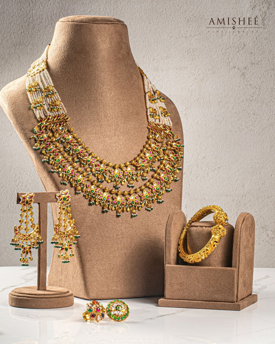 Image of Necklace, Earrings, Bangles and Rings