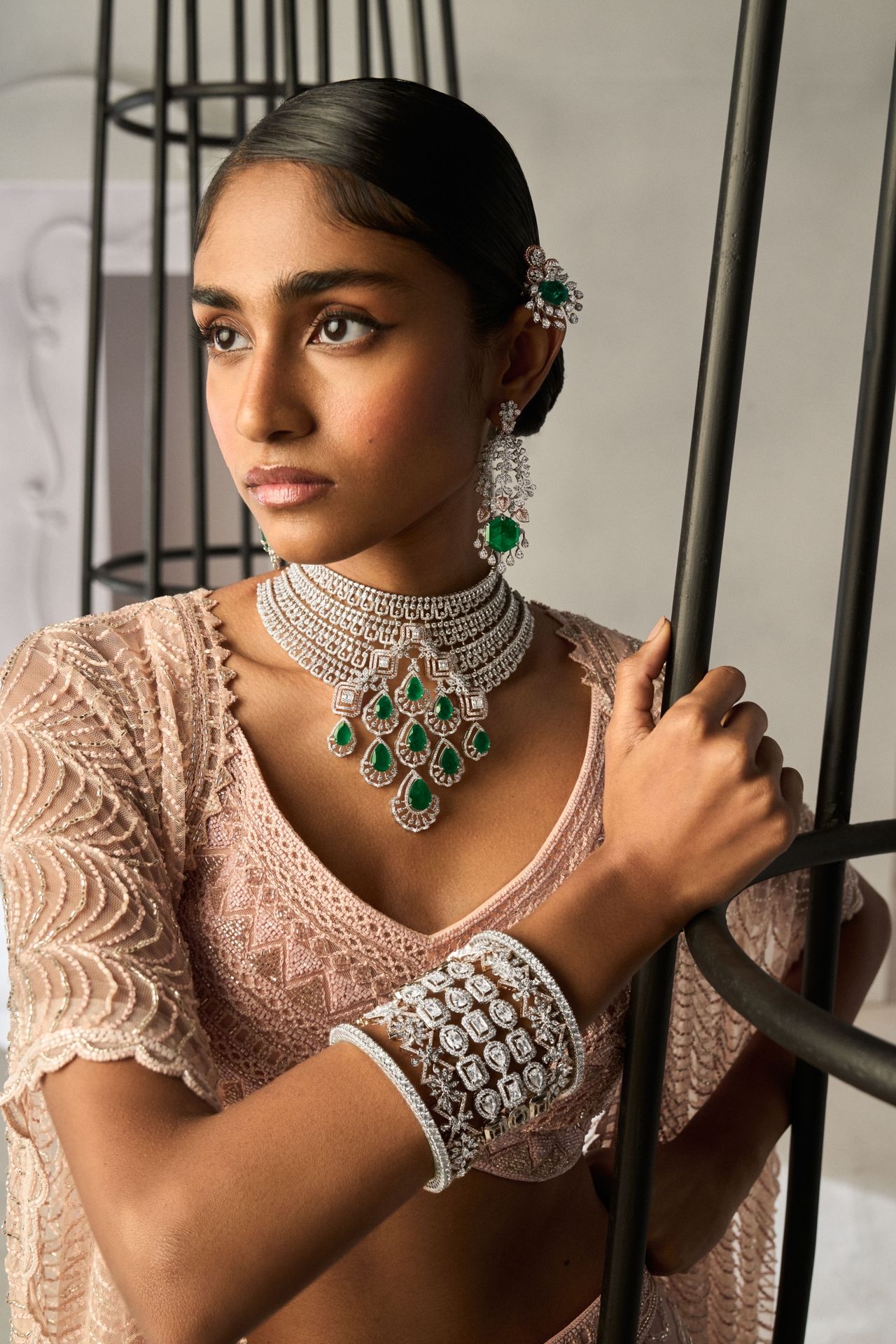 Immerse in the luxurious allure of emeralds and diamonds 