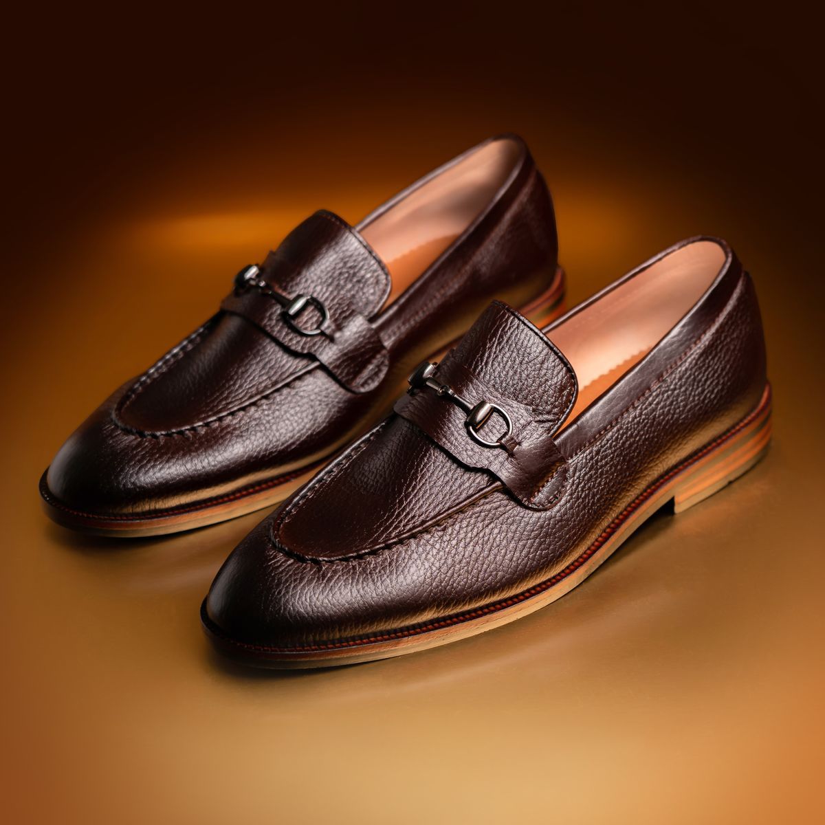 Cocoa Horsebit Loafer in Grained Leather Image