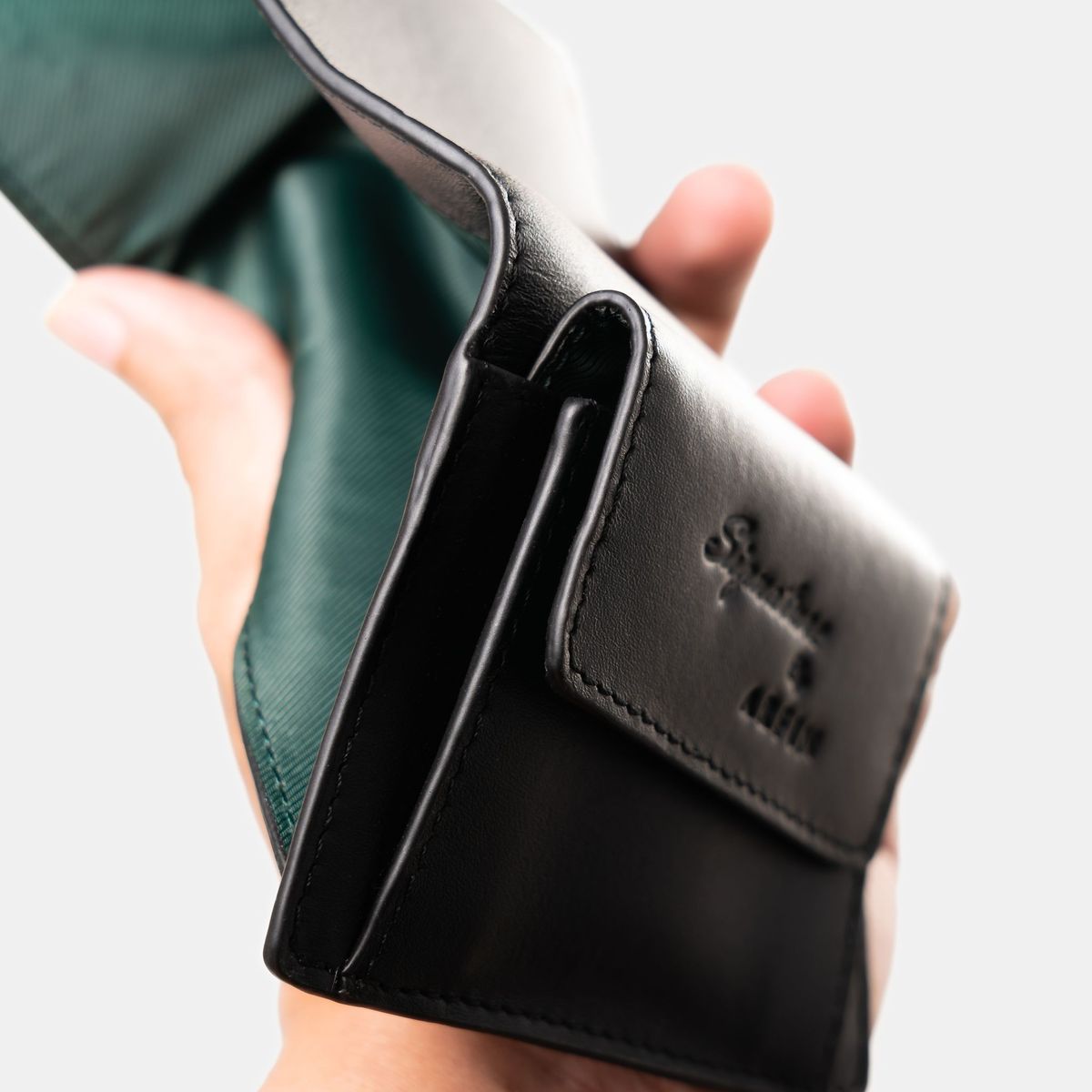 Pocket Wallet Button Style Black Image