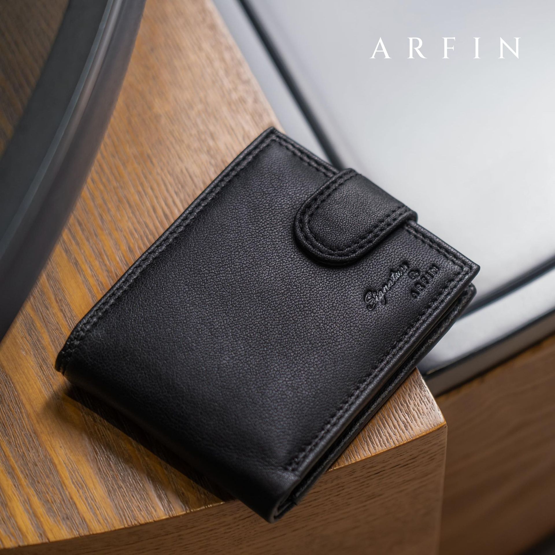 Regular Black Button Wallet | ARFIN - Luxury Handcrafted Footwear Co.