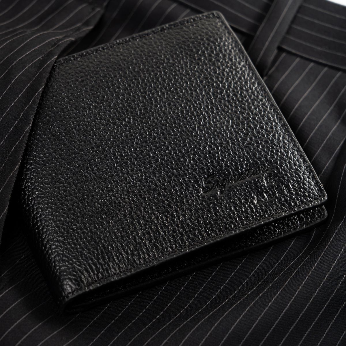 Regular Trifold Black Wallet Image