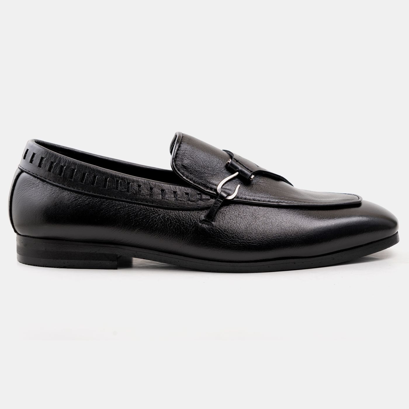 Perforated Edge Single Hook Loafers