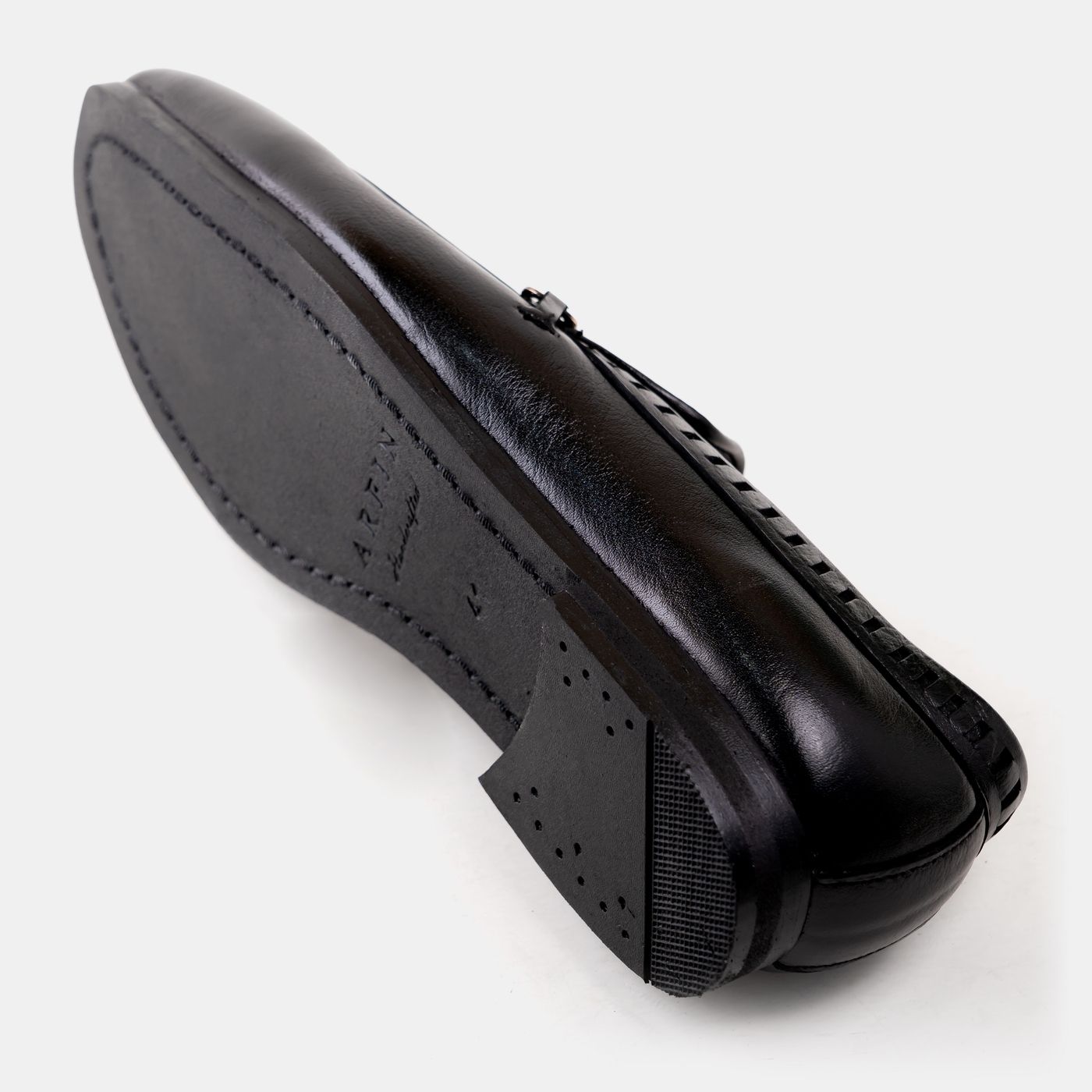 Perforated Edge Single Hook Loafers Image