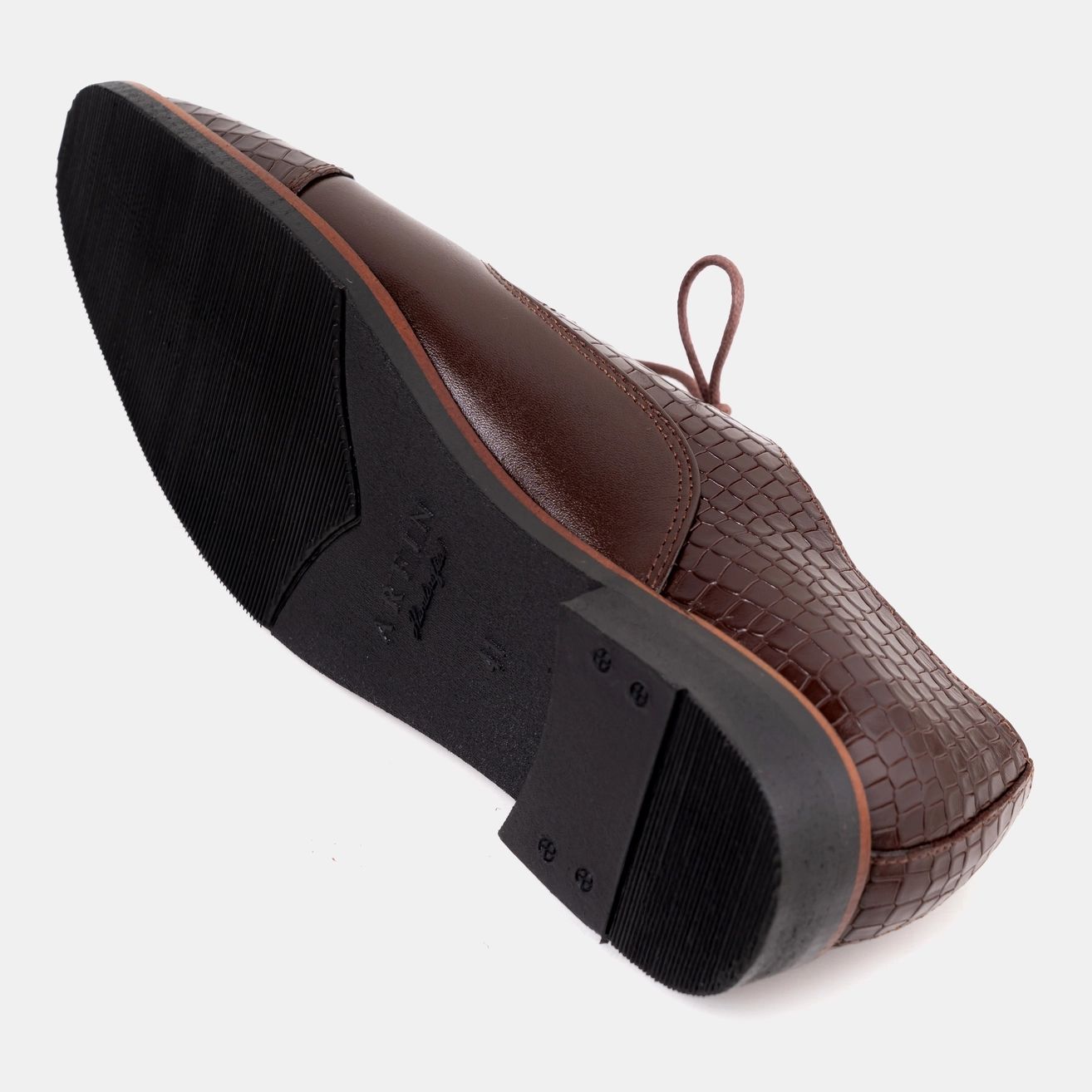 Embossed Oxford Lace-Up Cocoa Image